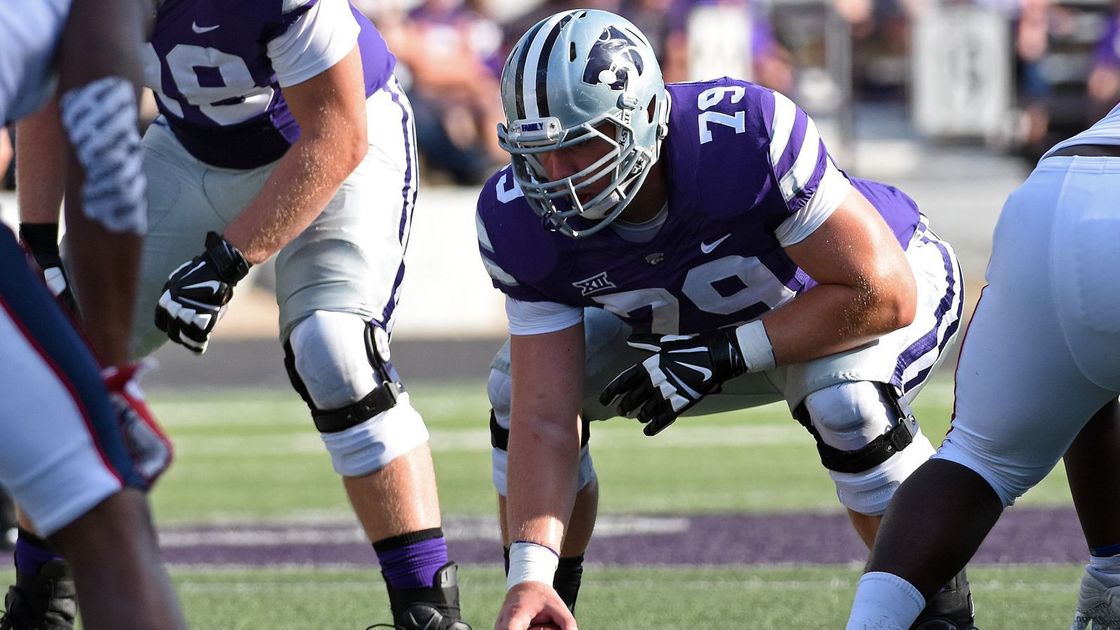 PrepExtra's tweet photo. Seward grad Holtorf quickly becomes the man in the middle at K-State https://t.co/xHp4yEAHTV #nebpreps https://t.co/AqUVDCcusx