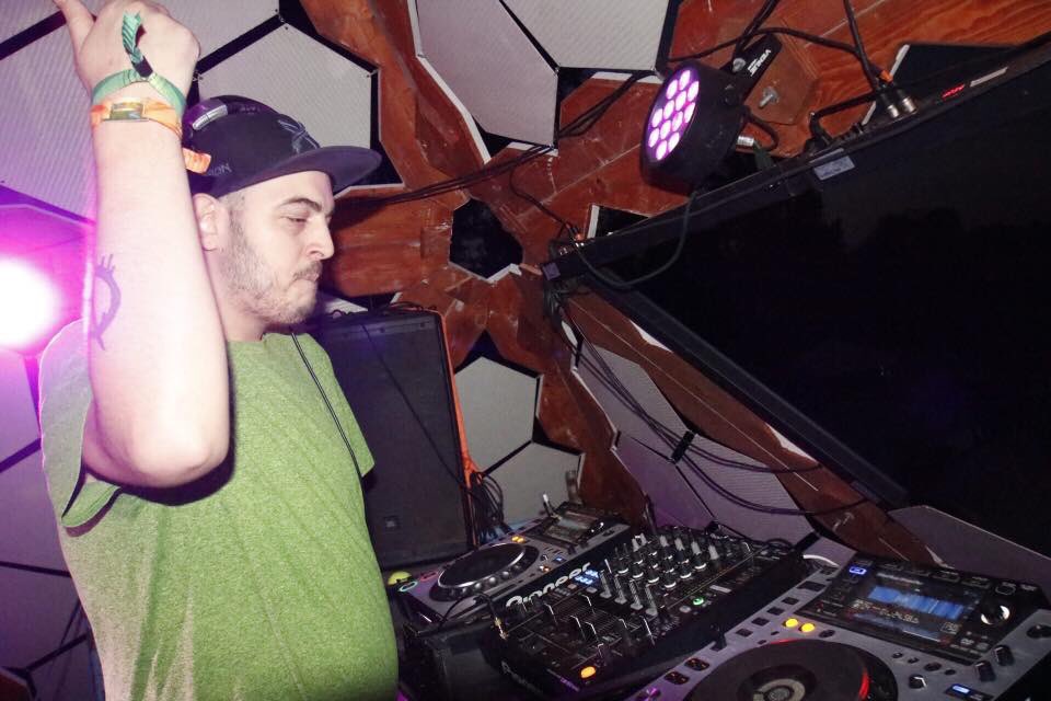 thisiscody31's tweet photo. So. Fucking. Surreal. Still. First festival, in a fucking pyramid! #kamodo #LoTemp #kcmo #dubstep #bassmusic #supportlocal https://t.co/4DJLvkV6Zx