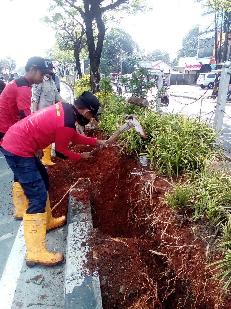 satgas jalan dan jembatan depok tweet media