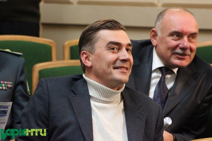 VariantyLviv's tweet image. #Добродомов і #Тимошенко звинувачені у незаконному перетині кордону varianty.lviv.ua/46136-dobrodom…