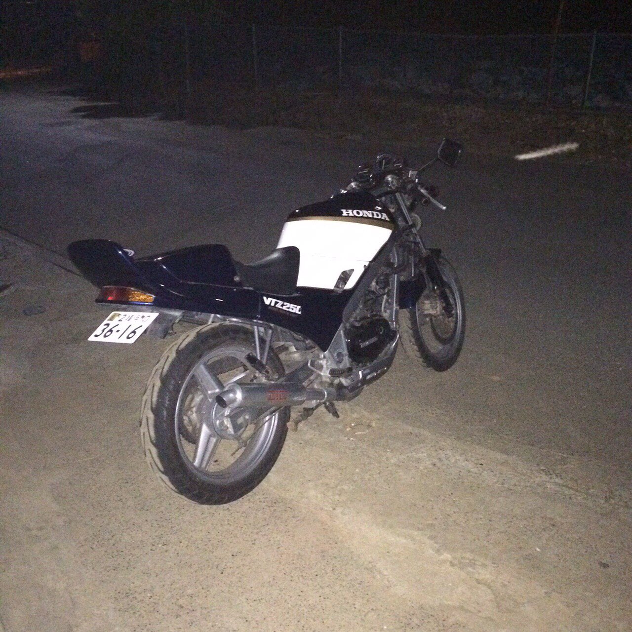 vtz250シングルシート vtz250シングルシート - メルカリ