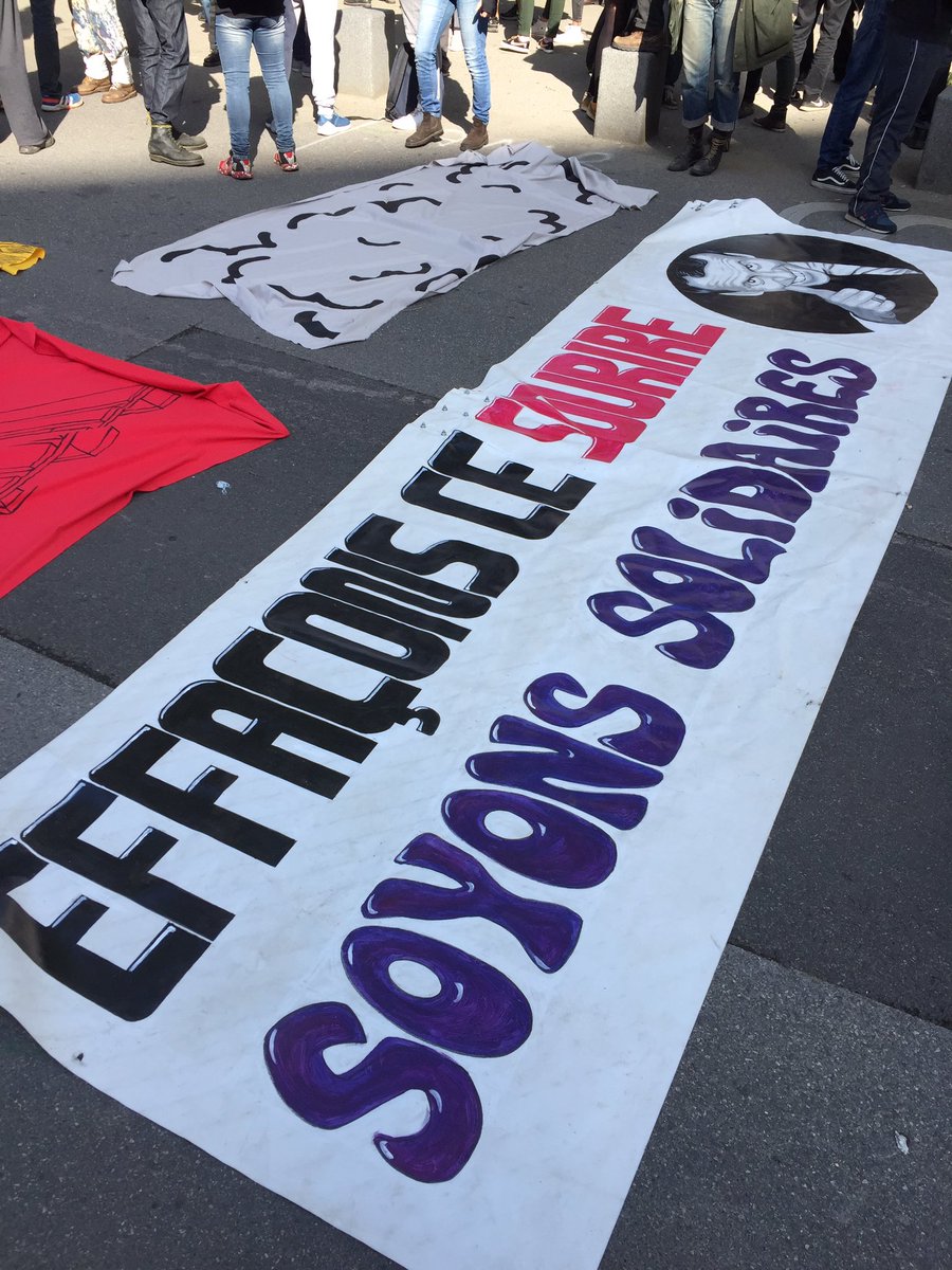 InAttendue_Clab's tweet photo. "Effaçons ce sourire soyons solidaires" #Rennes2 #Rennes #manif12sept https://t.co/7hrZ6sj1zC