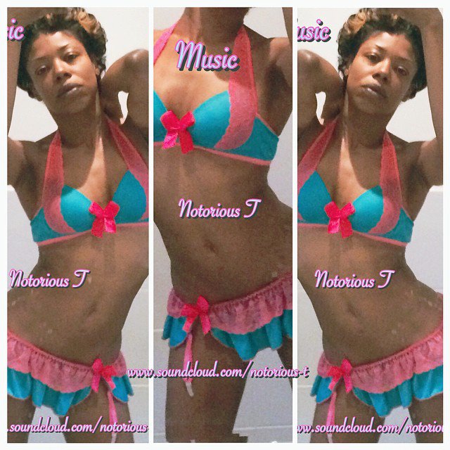 NOTORIOUST_NMC's tweet image. 2014 #tbt my how time flies.... Short hair, #nomakeup moody eyes flexing #MAMBs