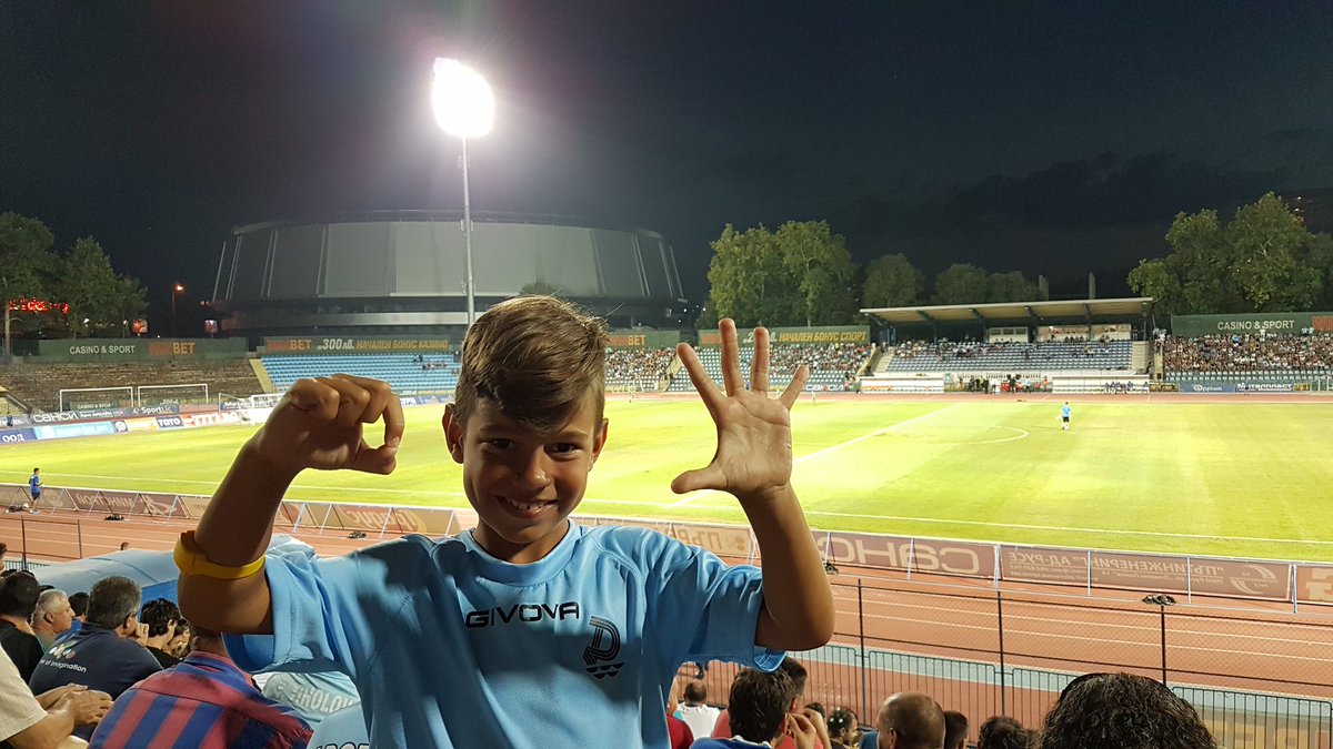 MiroslavMinchev's tweet photo. He intends to predict a 5:0 win but as you see shows 0:5 defeat. Unfortunately he got the right score. #FCDunav https://t.co/kPuxMjR3mC