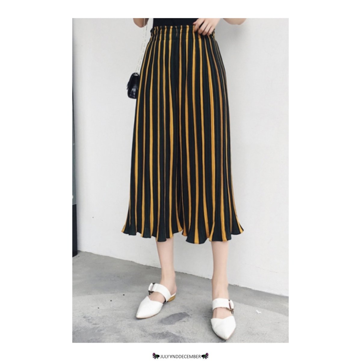 #JNDNewin Devina Striped Elastic Waist Capri Wide Legs Pant - Rp205,000 (polyester - waist 68-90cm - length 76cm)