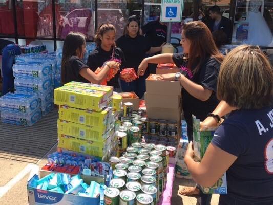 IceRinkEvents's tweet photo. IRE &amp; family joined together this weekend to donate food, cleaning supplies, and water to our Greater Houston community. 💙#HurricaneHarvey https://t.co/ENmJsMslKZ
