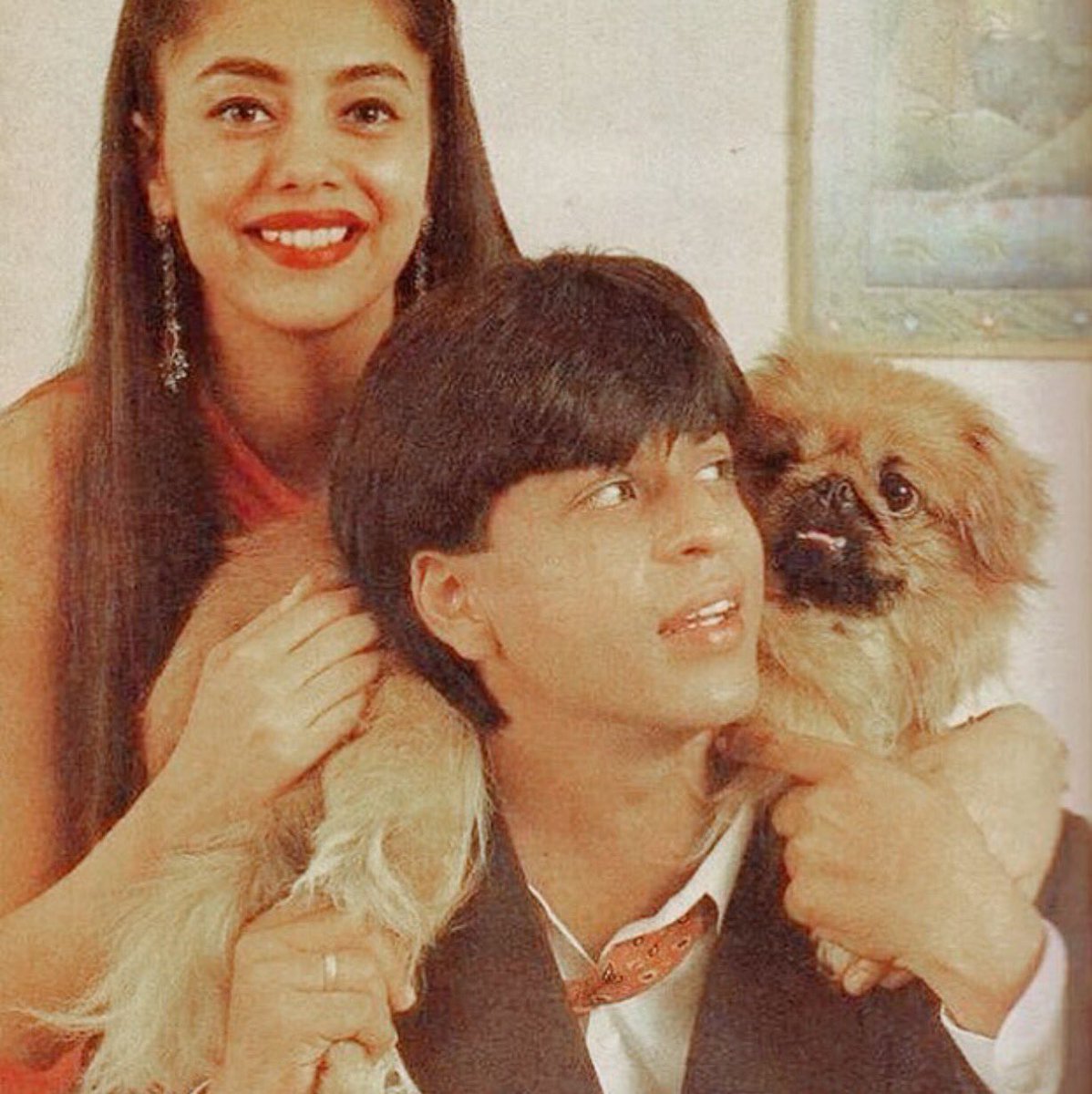 gaurikhan's tweet photo. Struggling to Refresh this ancient photo ... https://t.co/XrAPOfm5Cg