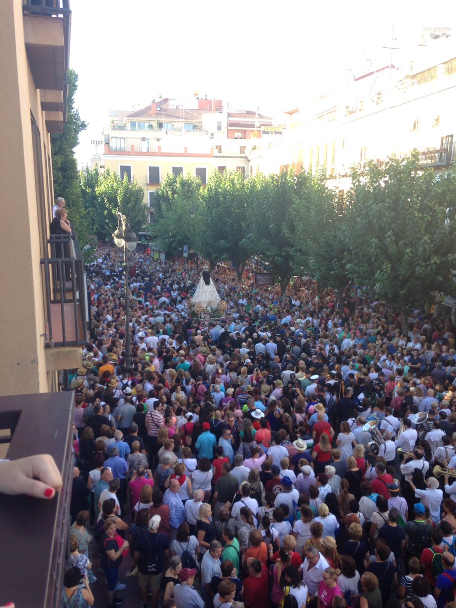 CofraCaridad's tweet image. Hoy todos los murcianos estamos acompañando a #laMorenica ¡Feliz Romería! ¡Viva la Virgen de la Fuensanta!