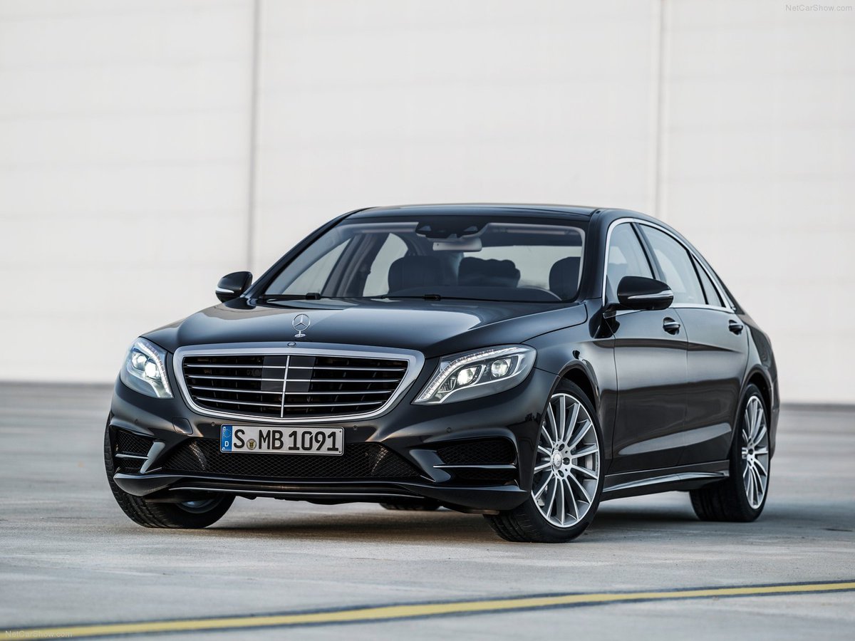MercedesBenzOM's tweet image. زوروا معرضنا لاختبار القيادة الذكيّة مع طراز #S400L أو احجزوا تجربة القيادة هنا: goo.gl/ExuLSi
   #MercedesBenzME