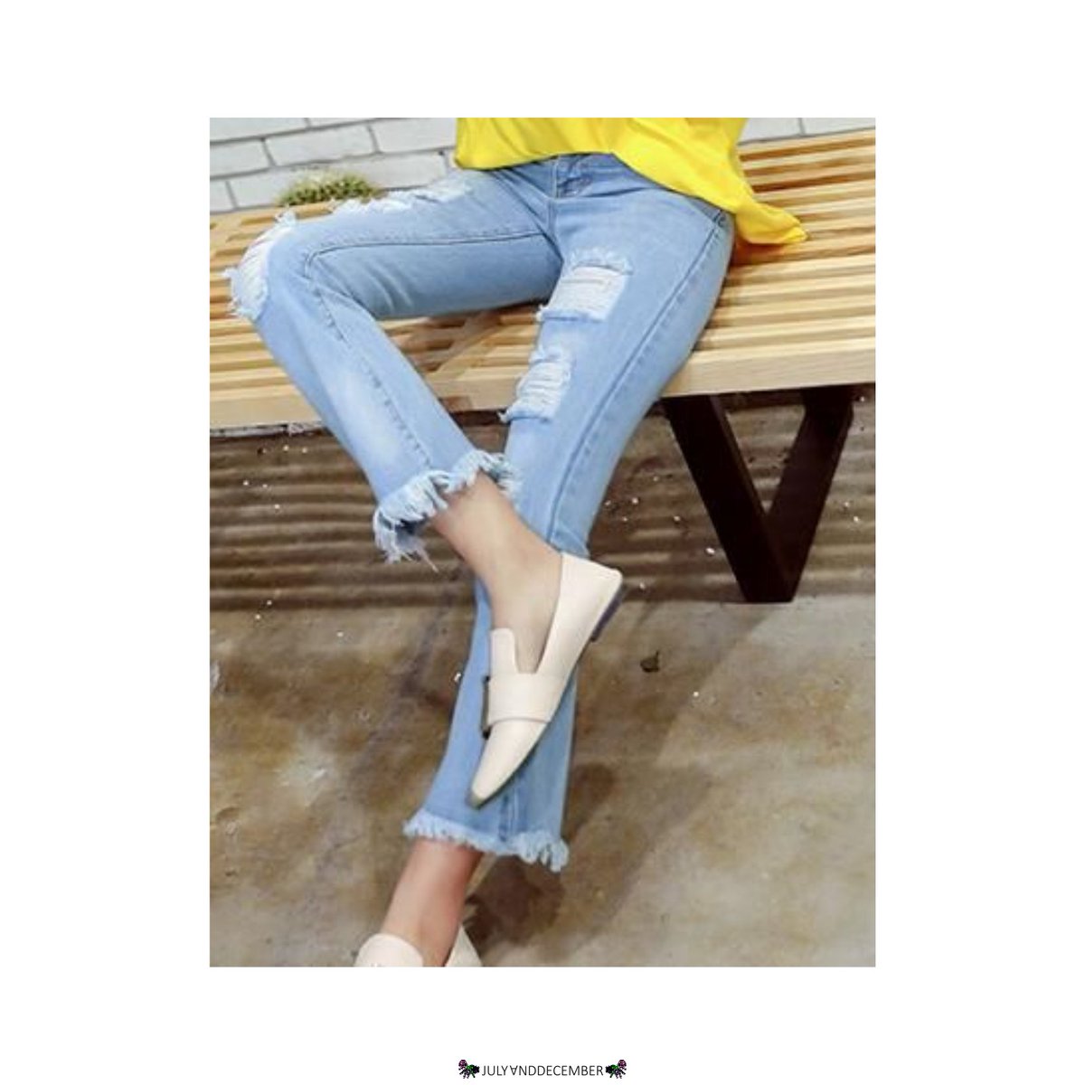 #JNDNewin Samantha Disstressed Frayed Boot Cut Jeans - Rp145,000 (denim - XS/S/M/L/XL/XXL - waist 68,72,74,76,80,82cm - length 86cm)