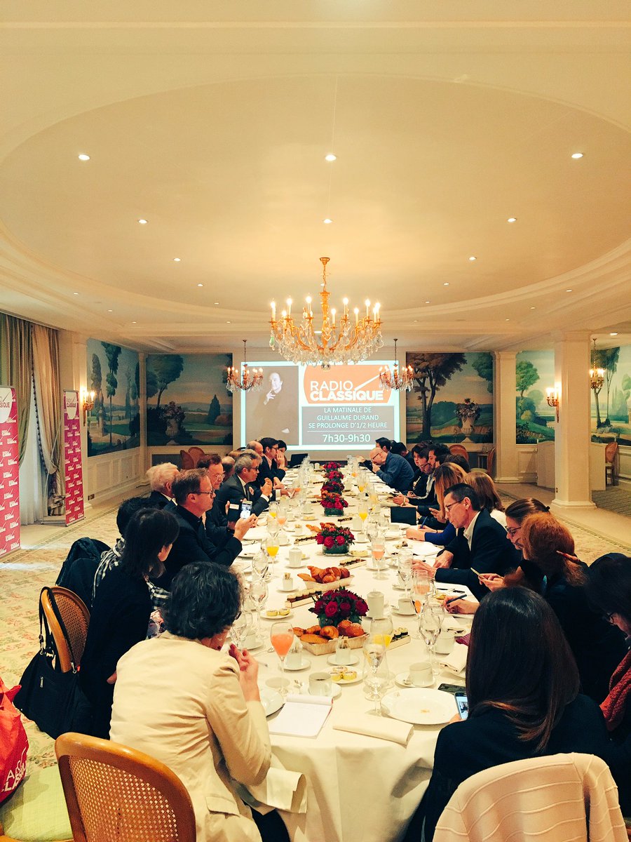 radioclassique's tweet photo. La conference de presse de @radioclassique bat son plein ac @emougeotte @jfpecresse @guillaum_durand @PPDA @MGrossiord #Dresel #Dhuez https://t.co/mzrtSR1VON
