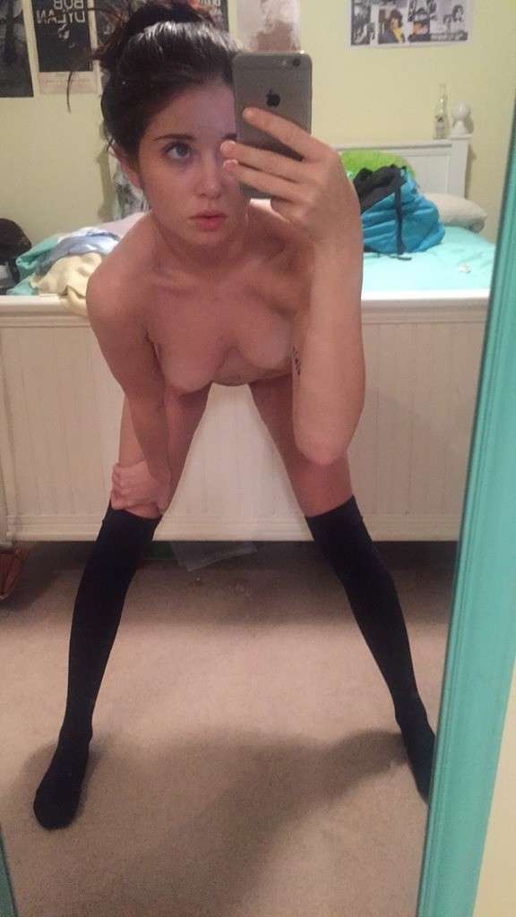 lavnadine's tweet photo. @Hornygirls_kik hi thre,im single,im looking a serius man. add me on kik MOGUMOGU23 ill wait u there,wana trade or horny? make me im kylie https://t.co/4fPJzURfzl