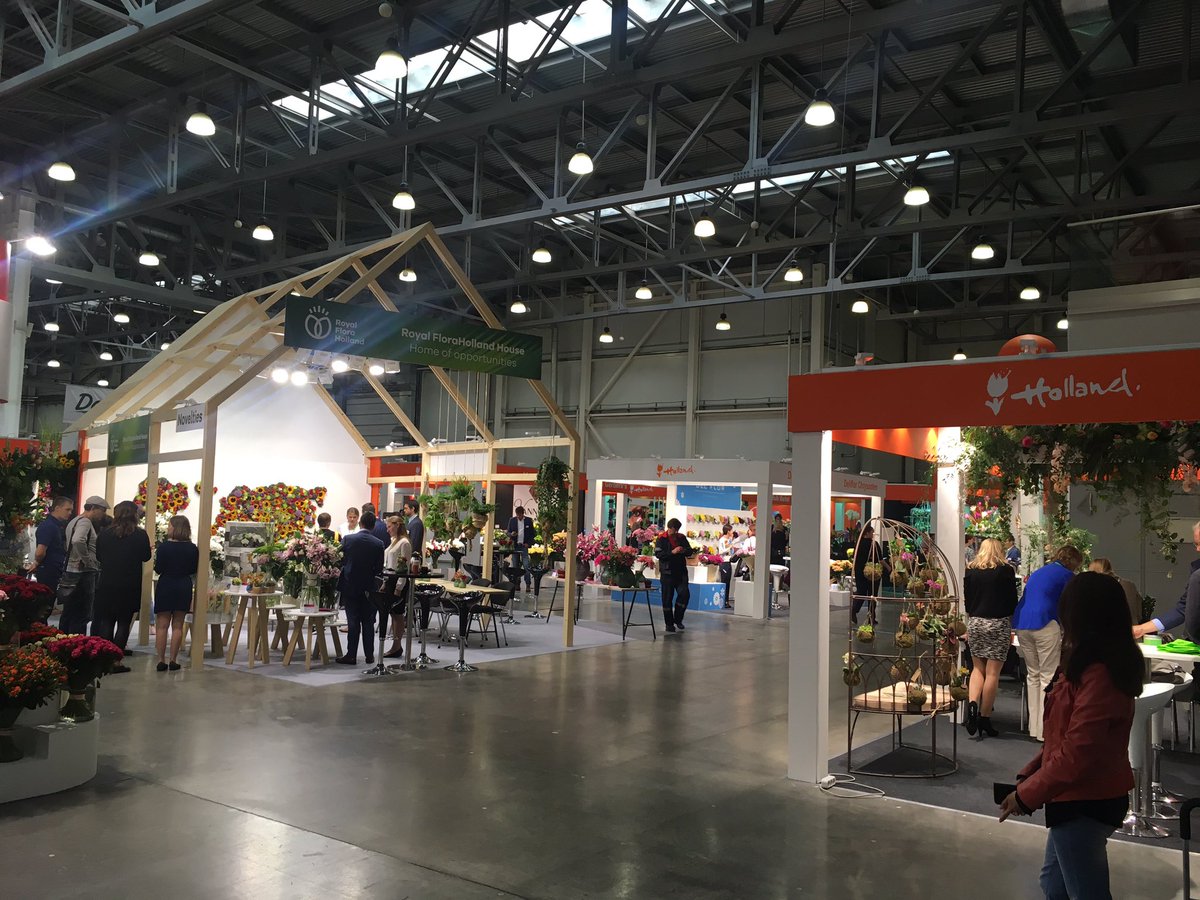 GREENN's tweet photo. We zijn van start! Al deze mooie stands op de Flowers Expo Moscow zijn de komende drie dagen te bezoeken! https://t.co/RKDtQmM0Tw