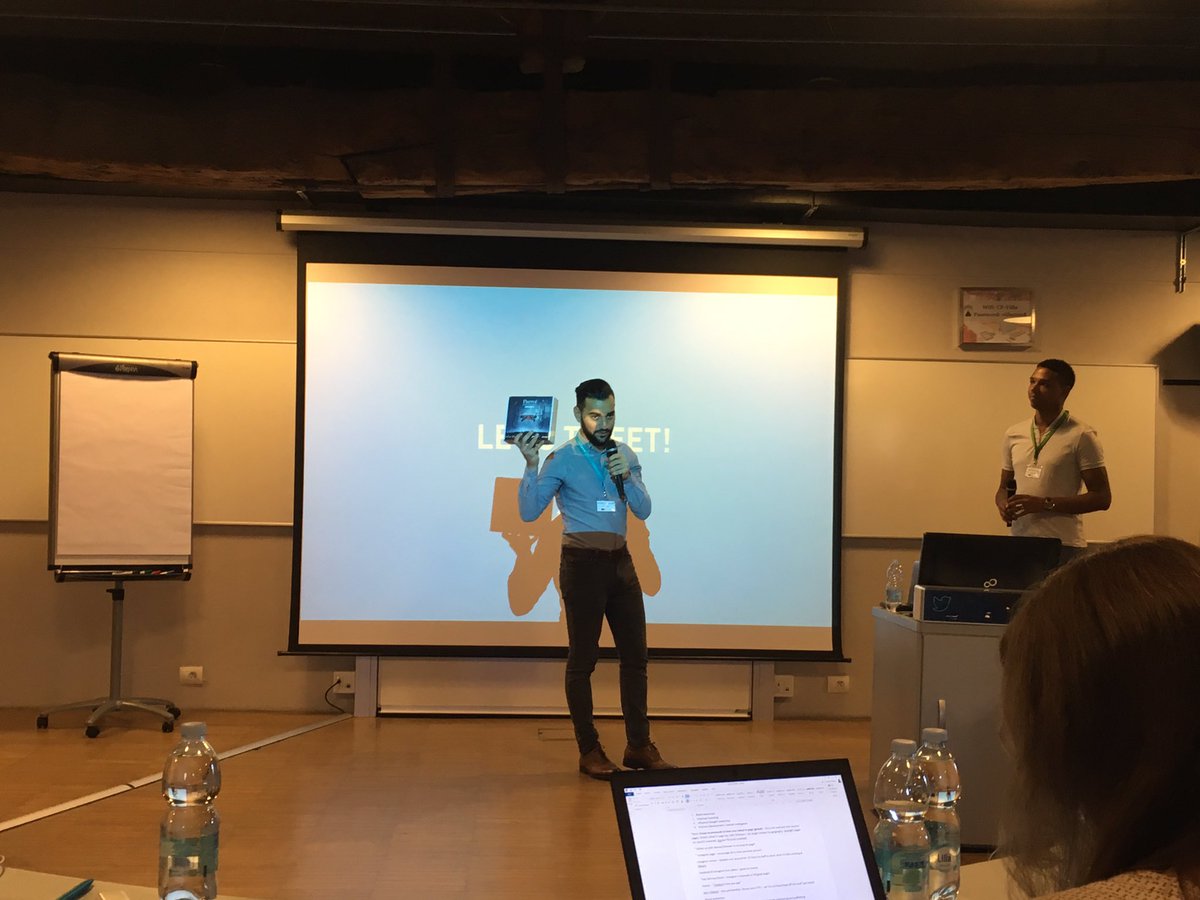 vanessacertuche's tweet photo. #UCOM2 twitter https://t.co/0rzjMPzJX9
