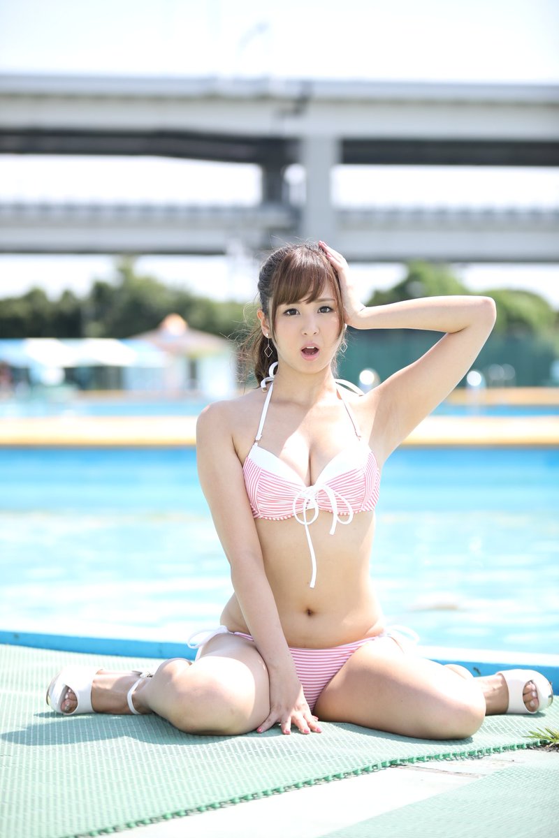 安田七奈🍵なーちゃ on X: 水着の形に日焼けしてしまった😱夏サーキットではコス焼けしなかったのに。。(全体が焼けるタイプ)  9月の紫外線おそろしやー😭 t.cowBIc8kQwDn  X