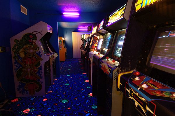WiseBasementSys's tweet image. It&apos;s #VideoGamesDay - Have you ever dreamed of converting your basement into an arcade?

RT if you&apos;re a retro-games junkie! 🕹️👾