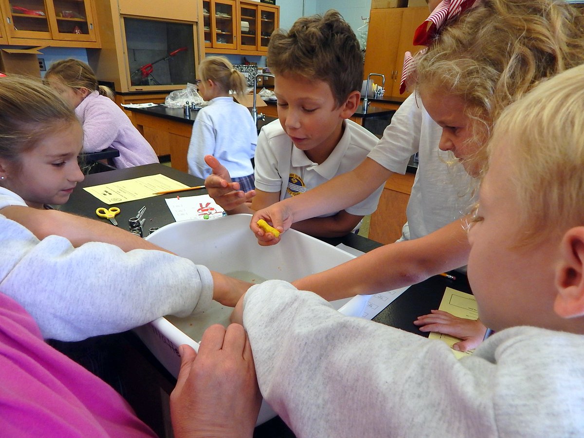 sthenryschool's tweet photo. Science Matters is fun! @sthenryschool https://t.co/WOUAjcvytx
