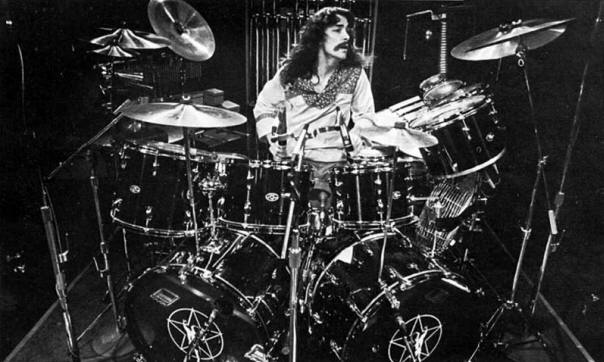 Happy 65th birthday to one of the best drummers out there, Rush\s own Neil Peart!  