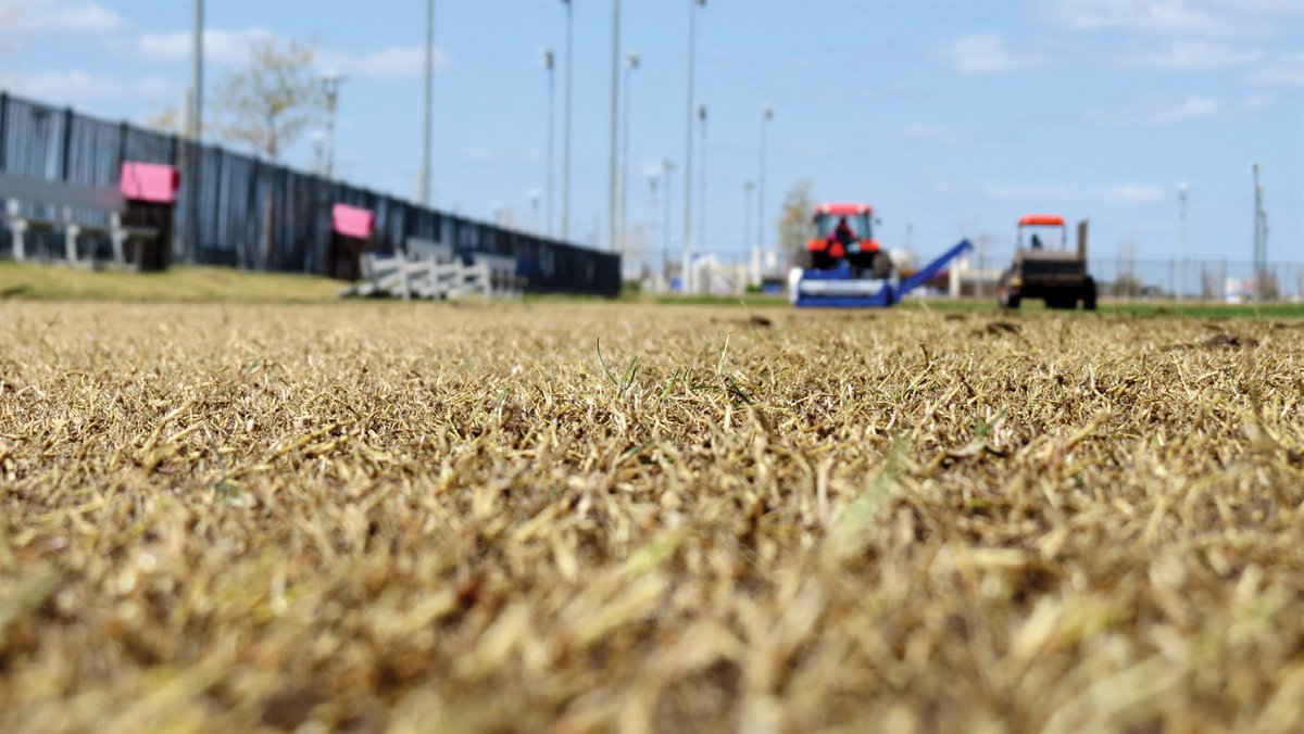 SFM_Magazine's tweet image. Well-draining soil is critical to healthy fields. #TurfHealthTuesday ow.ly/yk7s30eUQhl