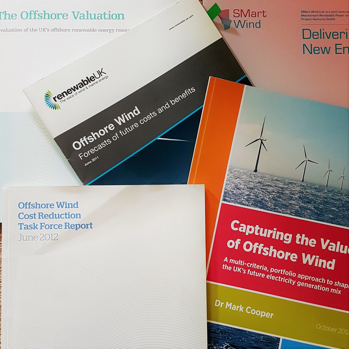 adamrbruce's tweet photo. What a journey to yesterday's #offshorewind #cfd results
Only seems like y'day we took @charles_hendry to #arklowbank and talked #supergrid https://t.co/Ylov5YTrRm