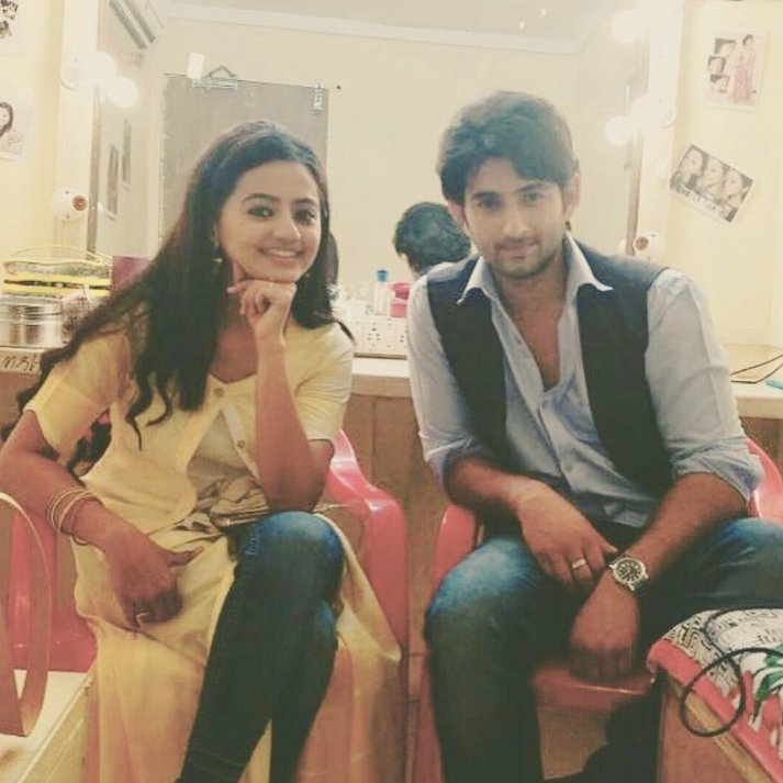 bLwFAThemOZmccx's tweet photo. #DevDaanforever we missing alot we never forget magical couple u stay in the heart @mudit_ronnie @OfficialHelly7 @ColorsTV https://t.co/XfZfA4ZraJ