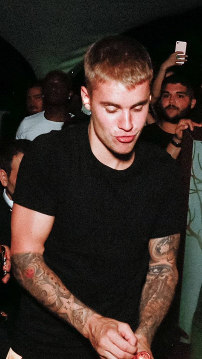 Morgan (@miracvlous) on Twitter photo 