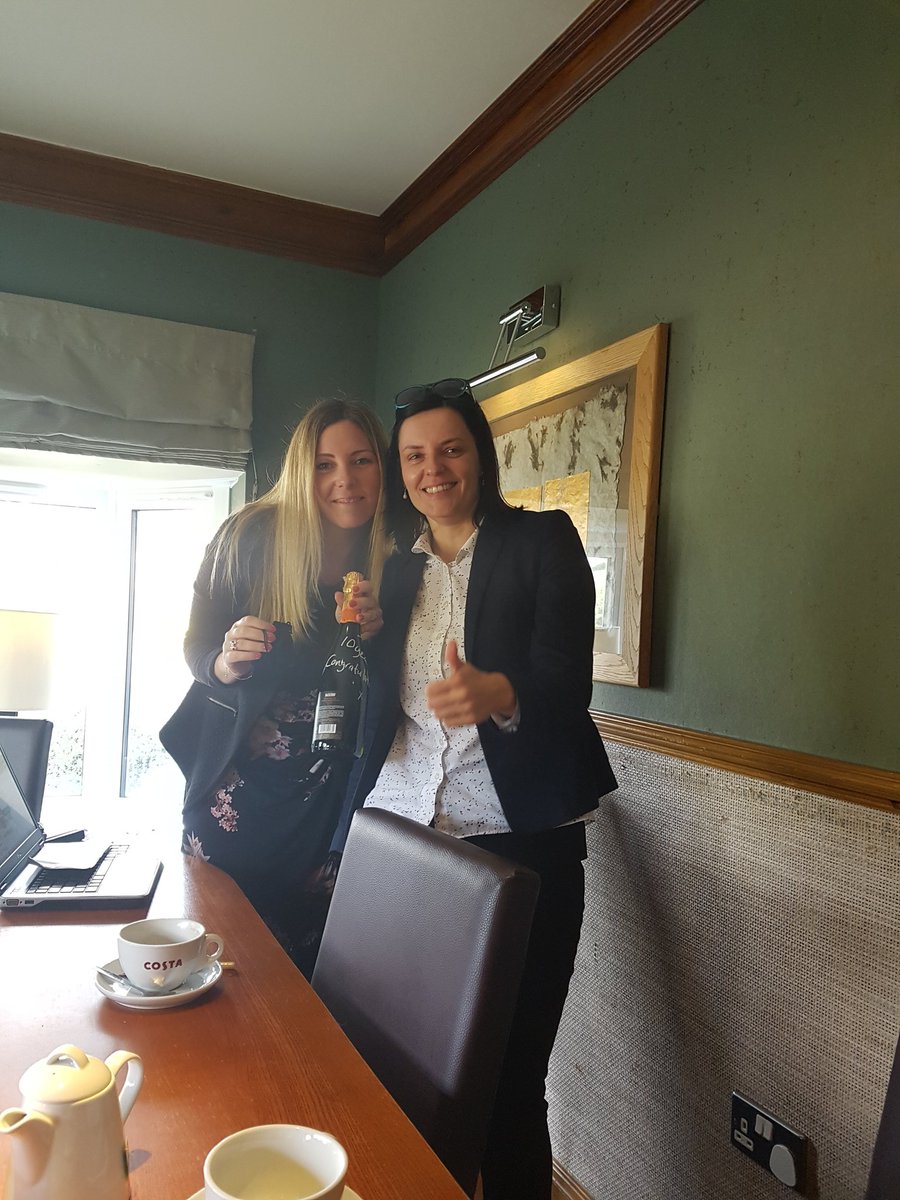 ounis_w's tweet photo. @HomeisNHC 
Well Done Joanna @ st Albans Bricketwood 10 yrs of service and still strong with 100% on finance and %72 service &amp;cleanliness 😉😊 https://t.co/bISgh3LRMG
