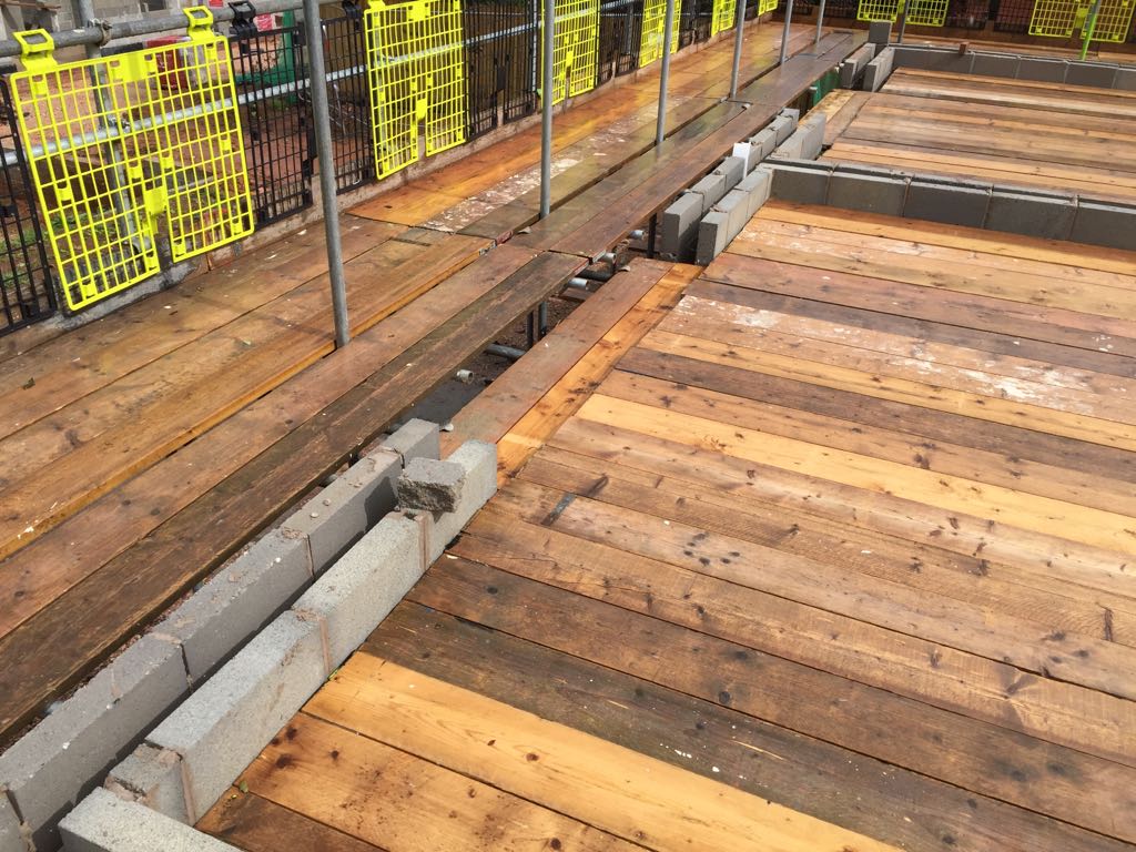 Avalonscaffold's tweet photo. @Avalonscaffold new build site #newtonstcyres #devon #scaffoldingcontractor. Pride in your work. https://t.co/UDlE4B5lc0