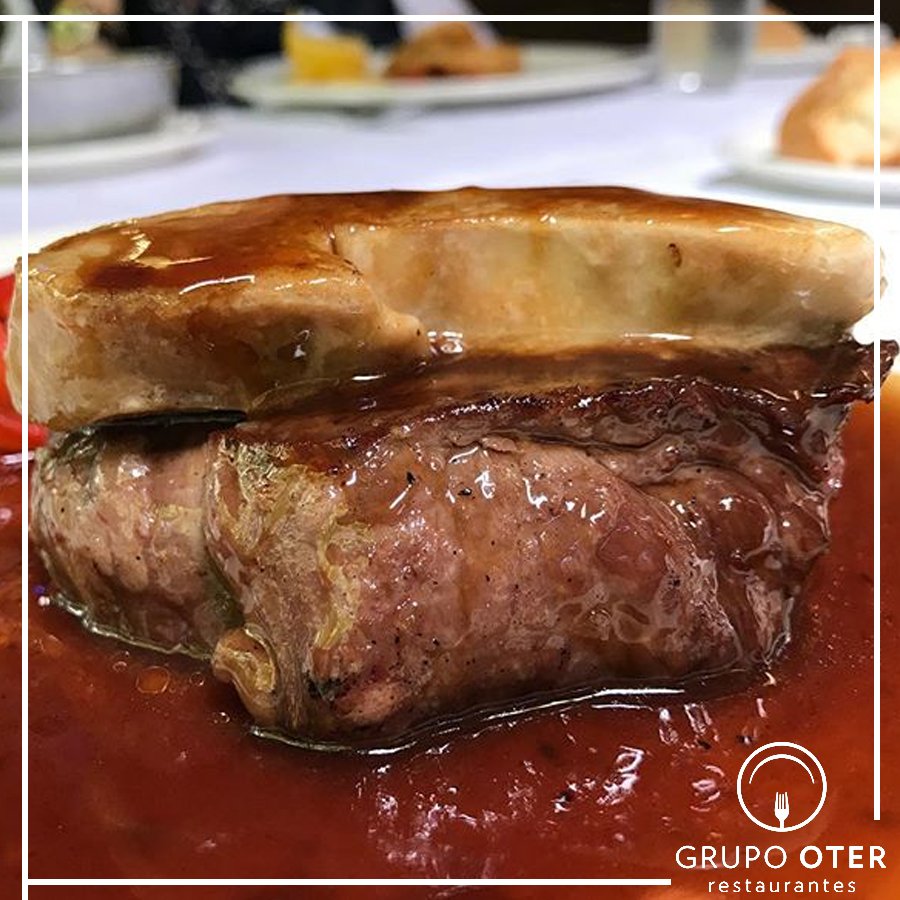 elbarrilGO's tweet photo. ¡¡¡Triple mortal: solomillo + foie + Pedro Ximénez !!! 😱😋😍 Pic by traslamesa

#Solomillo #Foie #PedroXiménez #GrupoOter https://t.co/CrP0a99mGi