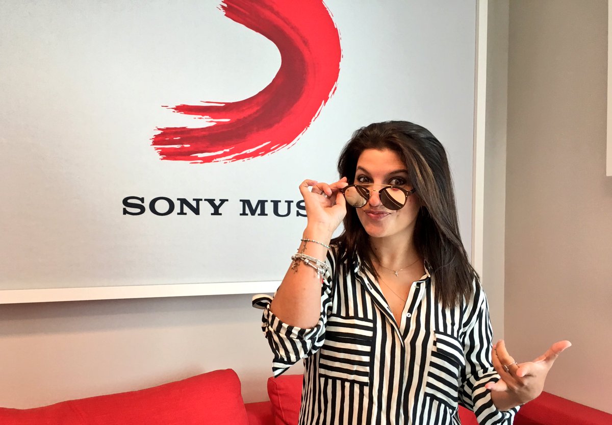 Oggi è venuta a trovarci <a href="/DebIurato/">Deborah Iurato</a> 🍒