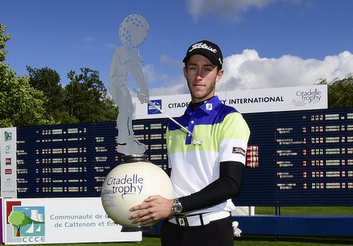 BiomecaTeam's tweet photo. Le joueur d'Alain Alberti et du @BiomecaTeam, Edgar Catherine, amateur de 19 ans, s'impose sur le Citadelle Trophy (Alps Tour) 💪⛳️ https://t.co/aEDpflvPxD