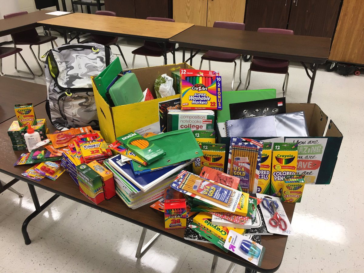 h_gargan's tweet photo. One day, one grade!!!! Way to go sixth graders! Keep it coming! #Houston @LCPSFarmwell @FSMSSAC @TommyMcFLY @realsarahpepper @947FreshFM https://t.co/5RmTwoKf99