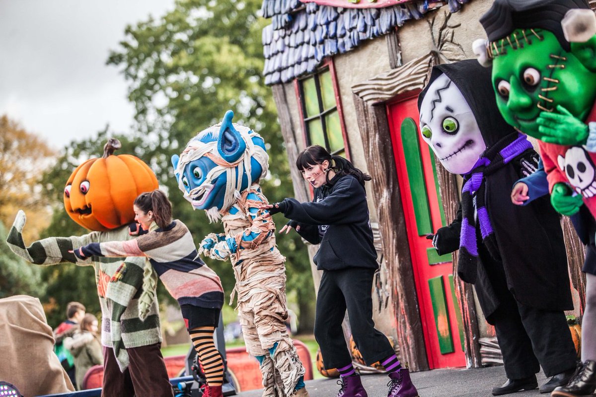 NetmumsJennyL's tweet photo. #WIN family tickets to Scarefest at Alton Towers https://t.co/fHsk4xrxIc @altontowers #halloween #giveaways #competitions #prizes https://t.co/3UCjdFo20F