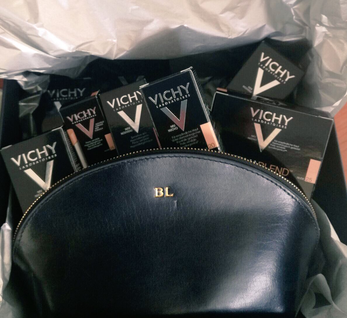Look what just arrived in! Lucky me! Thanks to <a href="/VichyUK/">Vichy UK & Ireland</a>. Can't wait to sample.