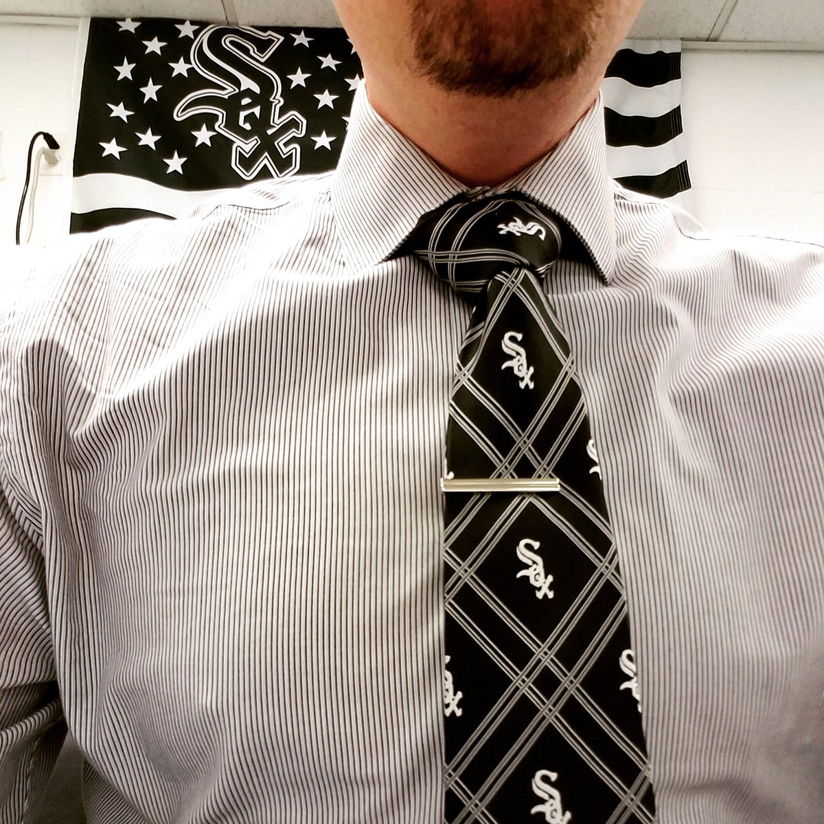 MrDelinski's tweet photo. Repping the South Side today on #tietuesday. #323ties #goodguyswearblack #youcanputitontheboard @HMontemayer41 @MrCrusenDMS https://t.co/hU7v5PGTvJ