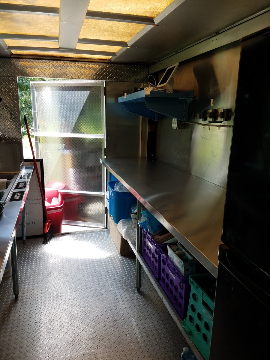 cakesbyshelby's tweet photo. Food truck for sale... $35000 https://t.co/4nXjYSvacp