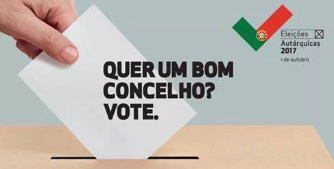 larguesa's tweet photo. O meu voto nas #autarquicas2017 vai para o autor deste slogan. Merece uma "maioria absoluta" de elogios. https://t.co/Yy5KQuSy9m