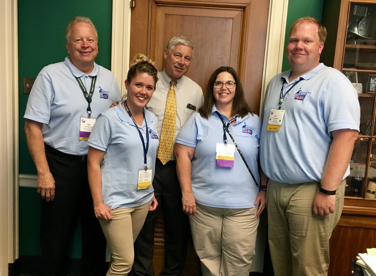 RepFredUpton's tweet image. Great to meet with American Cancer Society representatives from Michigan today!