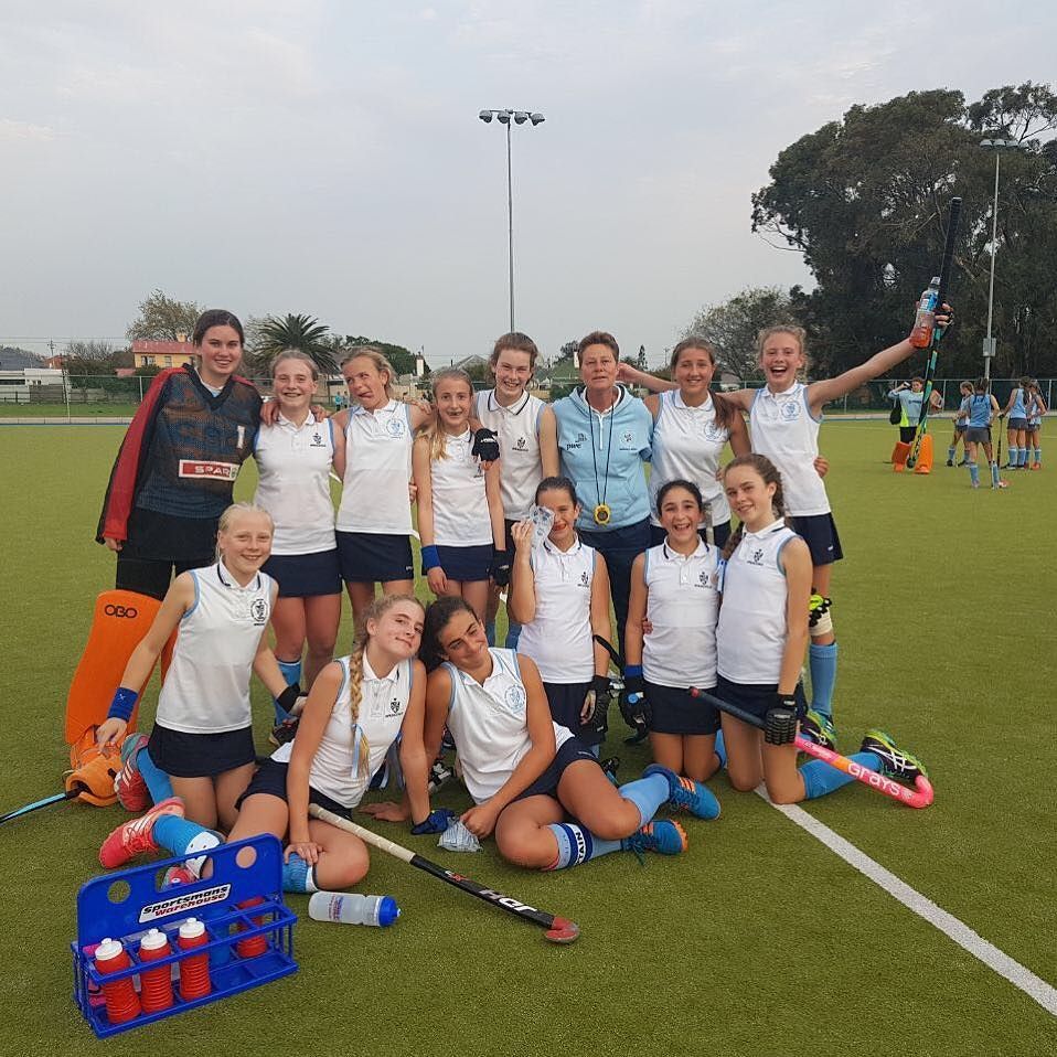 SFCSchool's tweet photo. U13A hockey team. Unbeaten this season ! https://t.co/HkSj6vAai2
