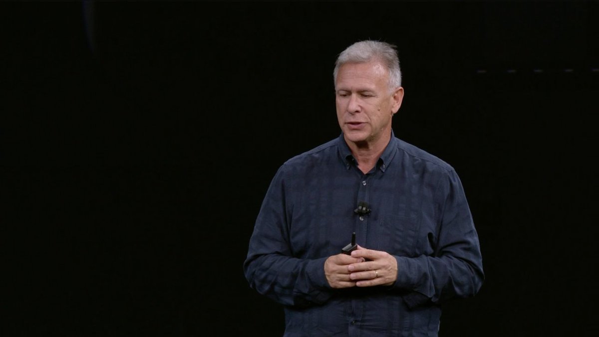 skobenko's tweet image. Филипп Шиллер большую часть презентации прочитал с суфлера *грустныйанимодзи* ##AppleEvent