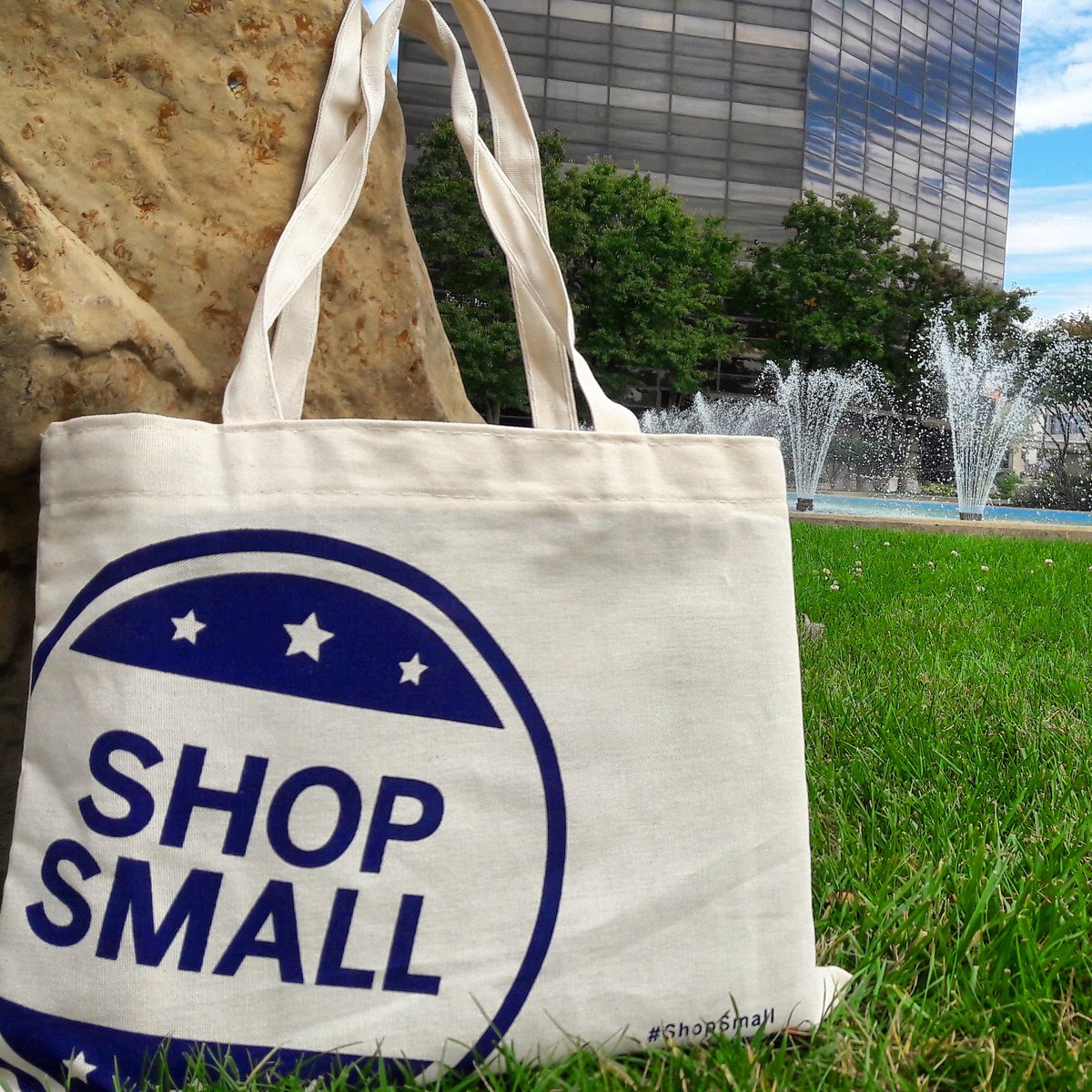 SpringfieldSBDC's tweet image. Just about time to start thinking about #smallbusinesssaturday  The SBDC is the #springfieldohio 2017 Neighborhood Champion for this event.