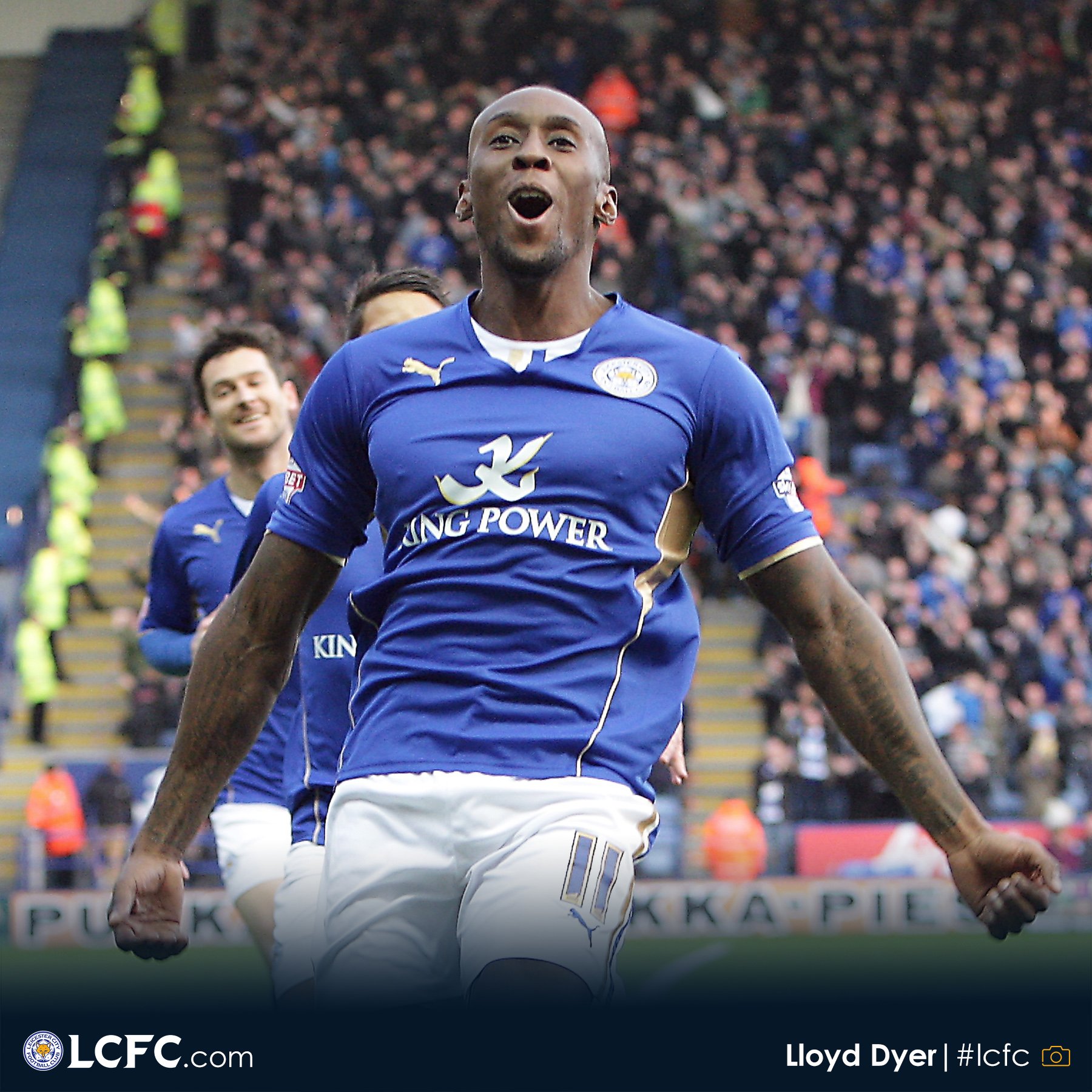 Happy 3  5  th birthday to former winger Lloyd Dyer! 