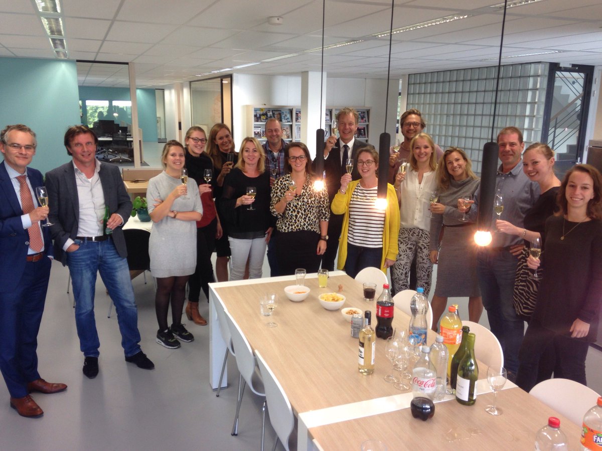 Hoog bezoek bij Marcommit, burgemeester Mark Röell, de wethouder én secretaris hebben ons persoonlijk welkom geheten in Baarn! <a href="/BmBaarn/">Burgemeester Röell</a>