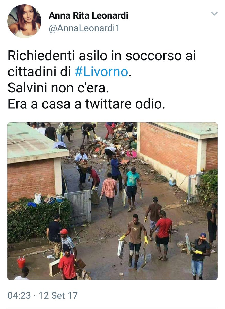 marcogirgi's tweet photo. Invece lei era lì a sporcarsi. Ha tirato fuori un attimo il telefono solo x twittare. Poi sotto a spalare...ipocrisia portami via https://t.co/0M1sbgfYFG