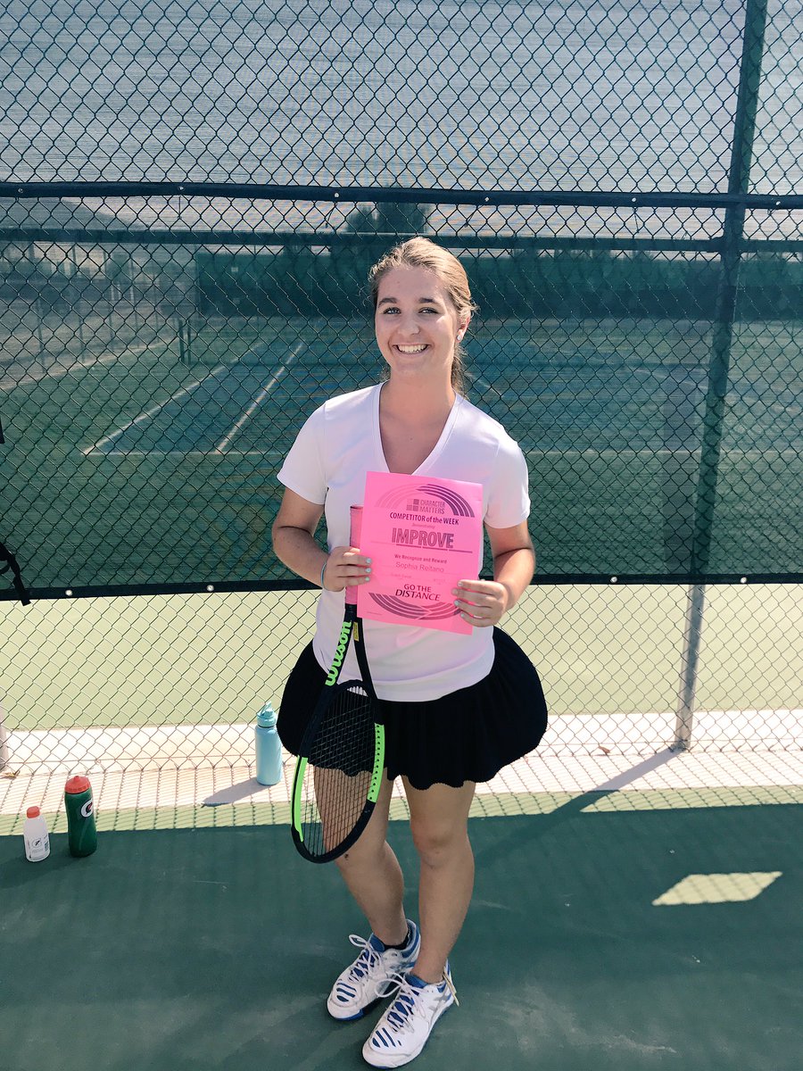 Congrats to Sophia Reitano, our Character Matters most "Improved" player. 🎓#GoHuskies #StudentOfTheGame #Learning #Growing #Tennis #HHS