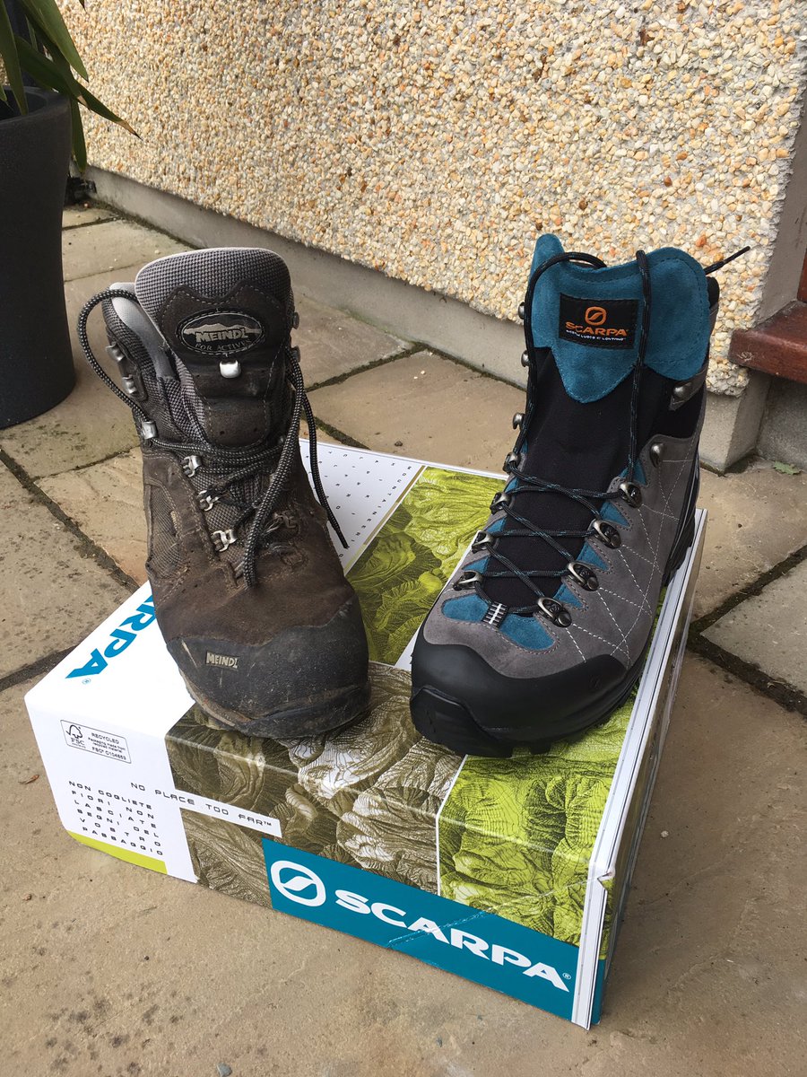 New boots thanks to <a href="/CotswoldRoyalOk/">Cotswold Royal Oak</a> supporting <a href="/mountrescueuk/">Mountain Rescue</a> volunteers the <a href="/Meindlboots/">Meindl footwear UK</a> have done many a rescue call out <a href="/aberdyfiSART/">AberdyfiSART</a>