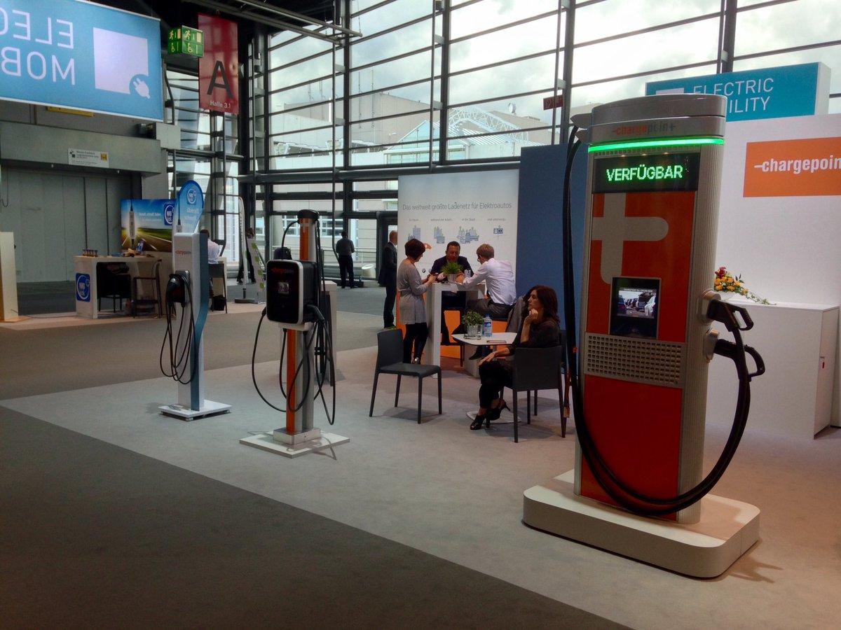 ElectriveNet's tweet photo. Wir waren für euch bei #ChargePoint und haben uns deren Ladelösungen angeschaut. Demnächst folgt ein kleines Interview #IAA #eMobility https://t.co/aPn6ZaVBWe