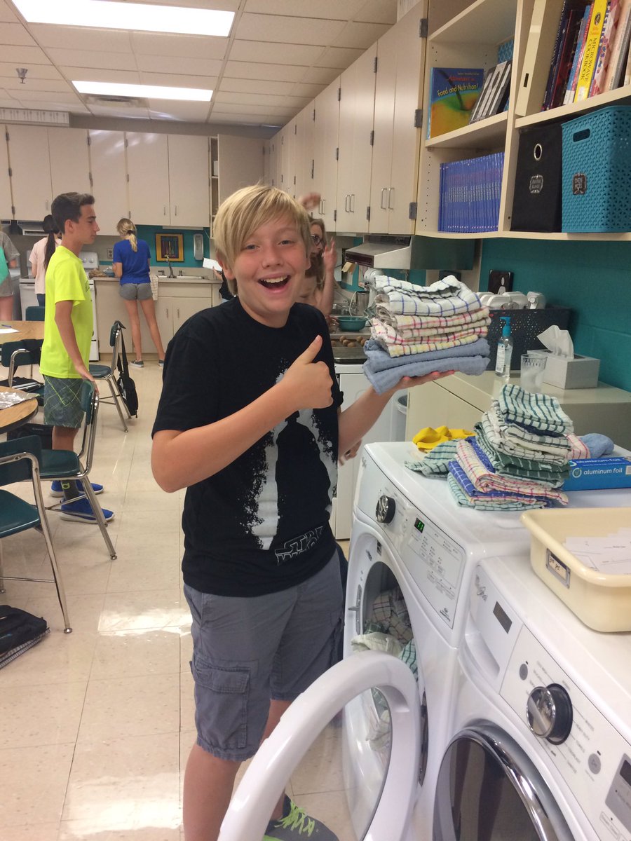 the_MrsPeterson's tweet photo. Parents: don't let them fool you. They CAN fold laundry. 😉 #WeAreRMS #lifeskills https://t.co/LmTbiOBdu7