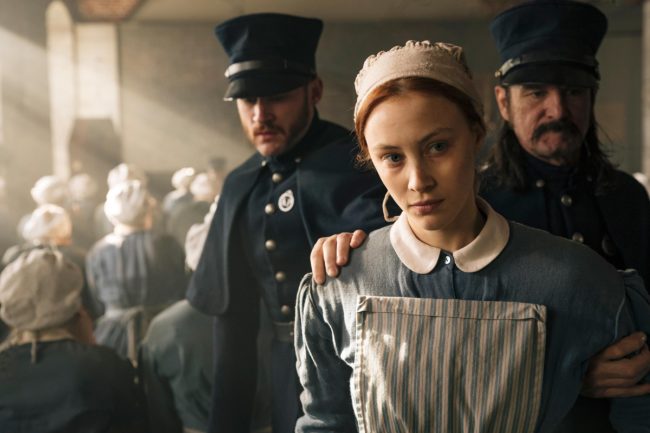 #AliasGrace (Captive) : après The #HandmaidsTale, #MargaretAtwood adaptée sur #Netflix bit.ly/2wXD9v3