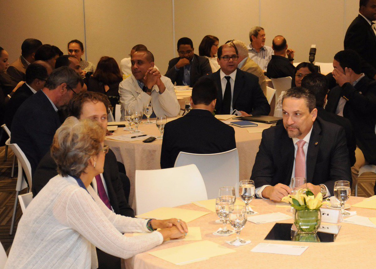 Superintendente de Electricidad  Ing. <a href="/cesarprietos/">CESAR PRIETO</a>, participa en la semana de la Eficiencia Energética organizado por <a href="/airdmedia/">aird</a>.